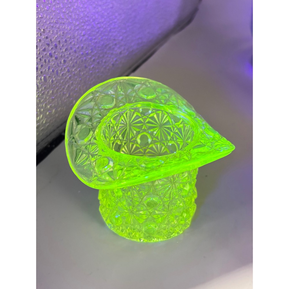 Vintage Yellow Vaseline Glass Top Hat Daisy and Button Toothpick Holder Glows